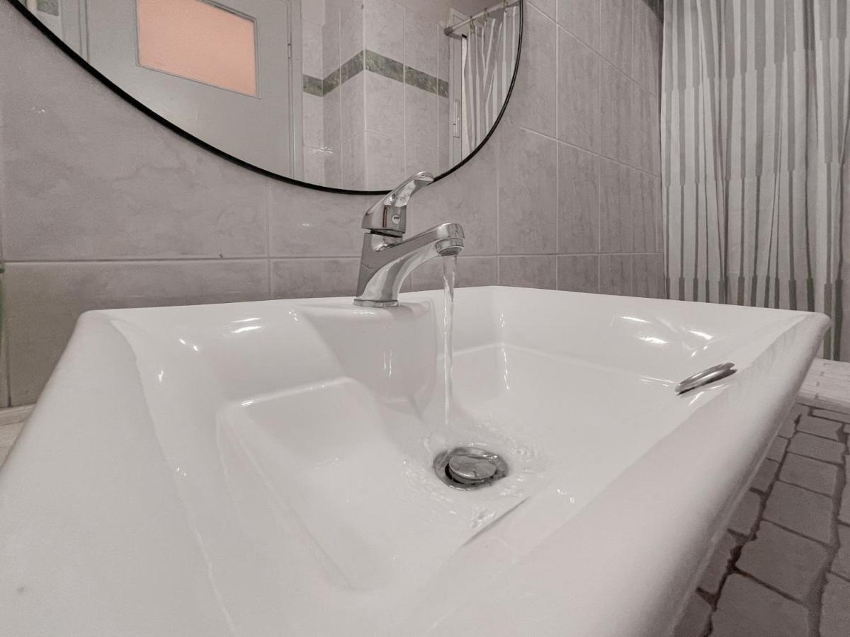 Cute 1Br Apt With Balcony In The Heart Of The City Athens Luaran gambar